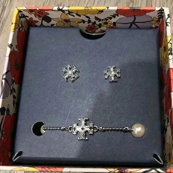 Tory  Burch necklace and earrings set - Picture 2 of 3